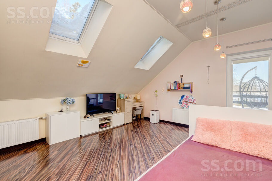 Vetras, Trenči, Rīgas rajons, Babītes pag. — maja