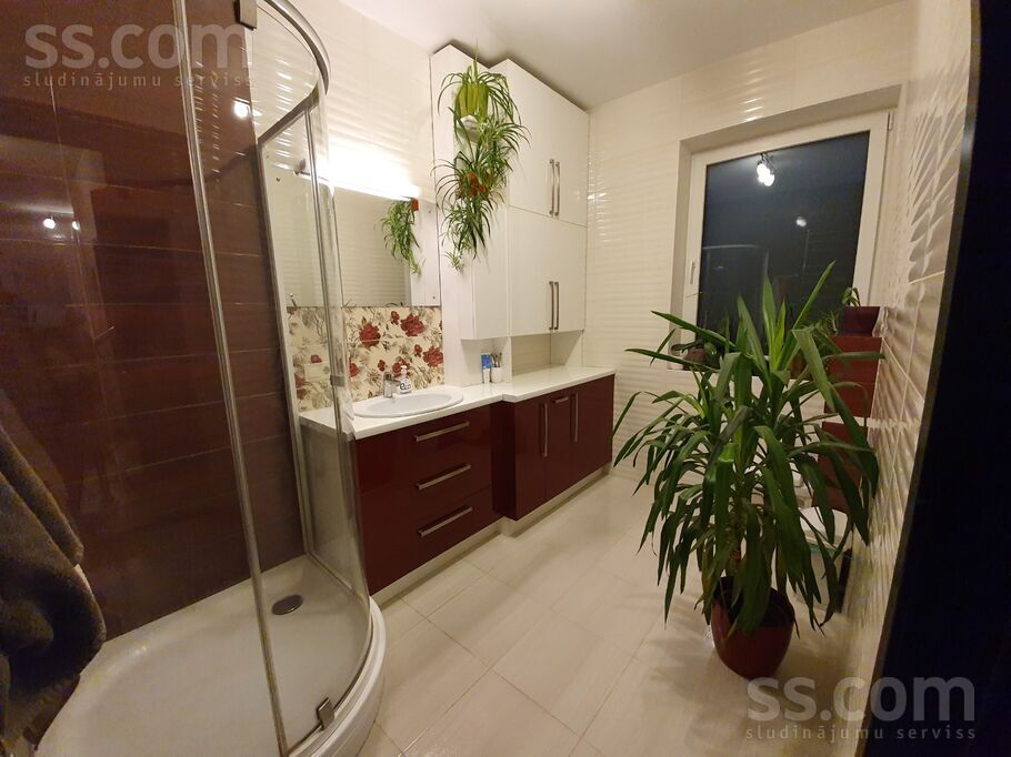 Trīsciema 5. līnija 4, Rīga — maja