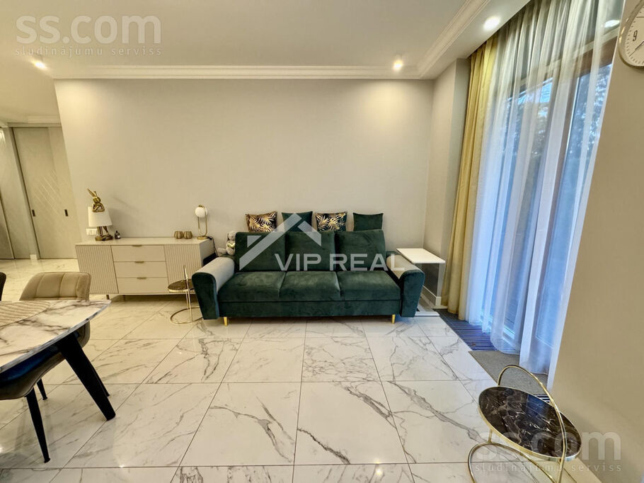 Dzintaru prospekts 13, Jūrmala — dzivoklis