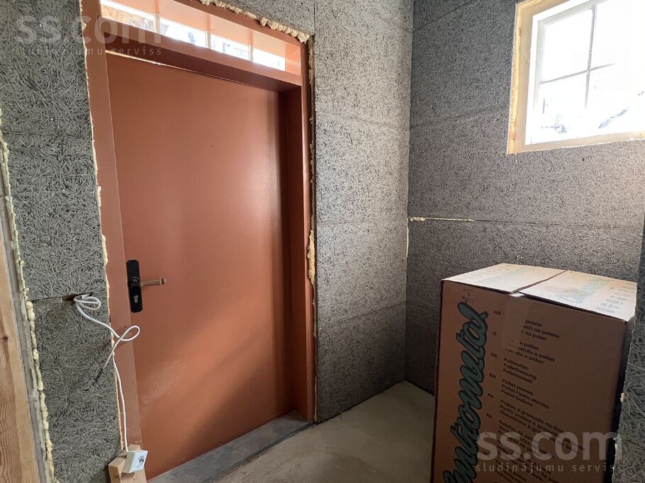 Brīvības 2, Cēsis un raj., Līgatne — dzivoklis