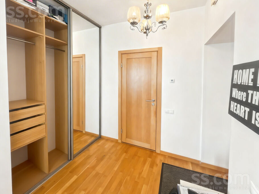 Astras 8 k-1, Rīga — dzivoklis