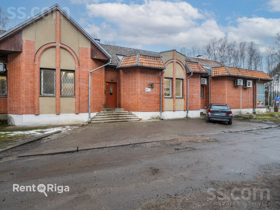 Zaļā 1, Rīgas rajons, Baloži — maja