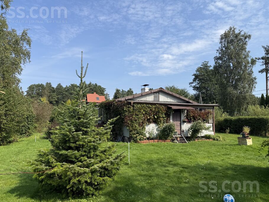 Liliyu 48, Garupe, Rīgas rajons, Carnikavas nov. — maja