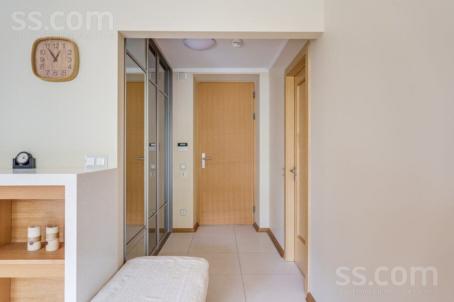 Dzintaru prospekts 13/15, Jūrmala — dzivoklis