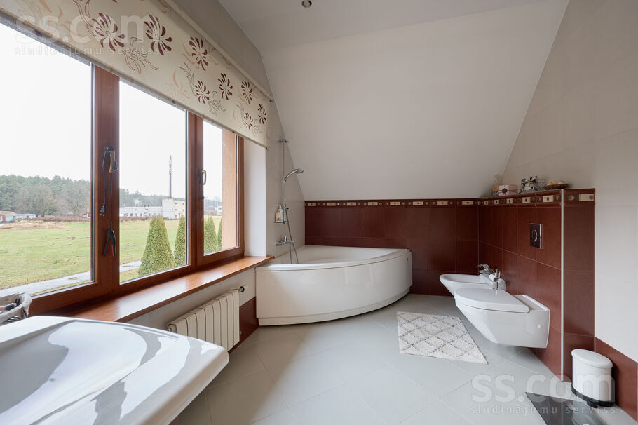 Beberbeķu 7. l., Rīga — maja