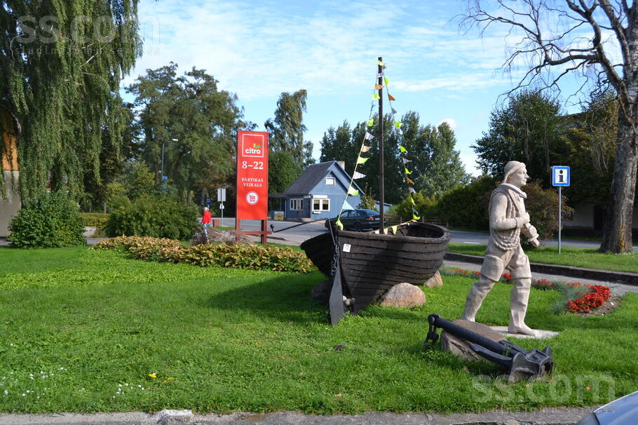 Vēju 20, Mērsrags, Talsi un raj., Mērsraga pag. — zeme