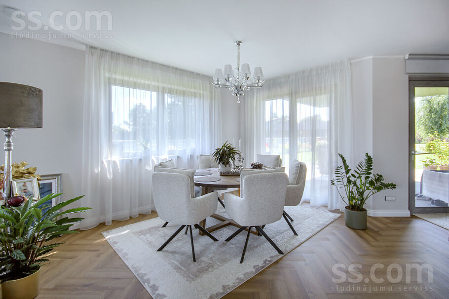 Sebru, Sēbruciems, Rīgas rajons, Babītes pag. — maja