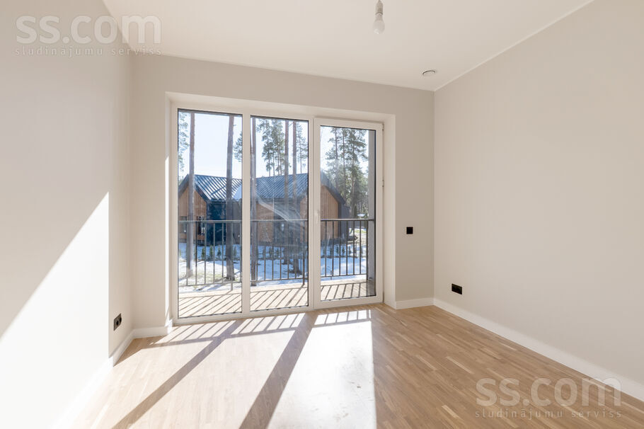 Dzintaru 4, Berģi, Rīgas rajons, Garkalnes nov. — maja