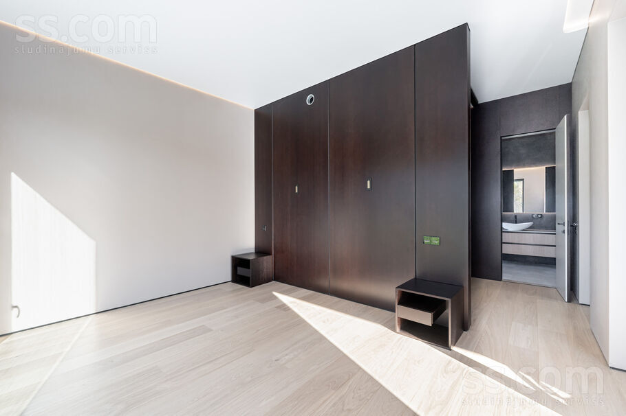 Mežavēju iela 8, Mārupe, Rīgas rajons, Mārupes pag. — maja