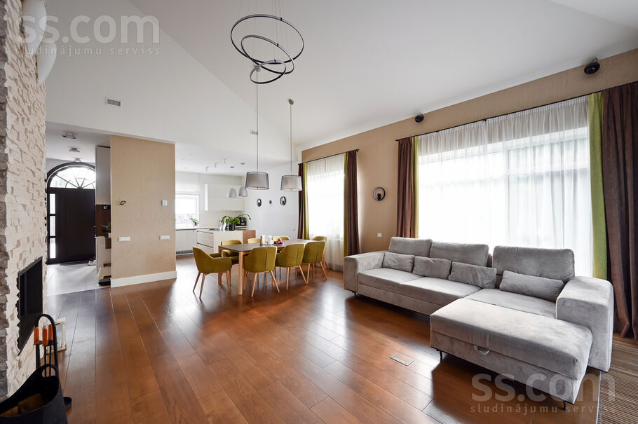 Maijrožu iela 4, Sunīši, Rīgas rajons, Garkalnes nov. — maja