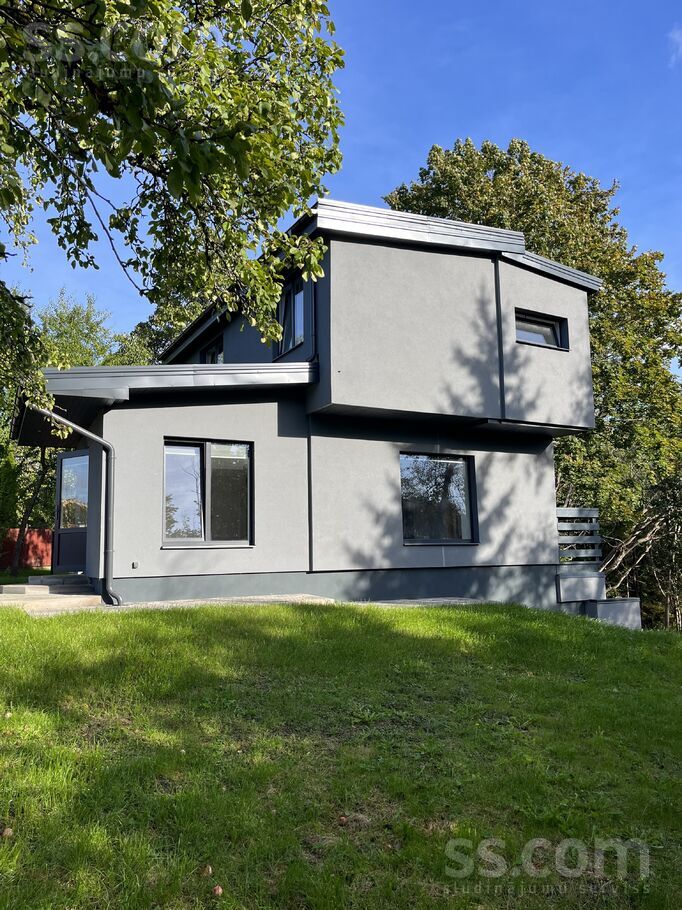 Alauksta iela 17, Rīgas rajons, Saulkrasti — maja