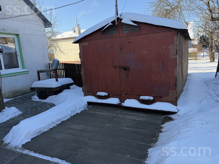 Ērgļu 3, Jelgava un raj., Jelgava — maja