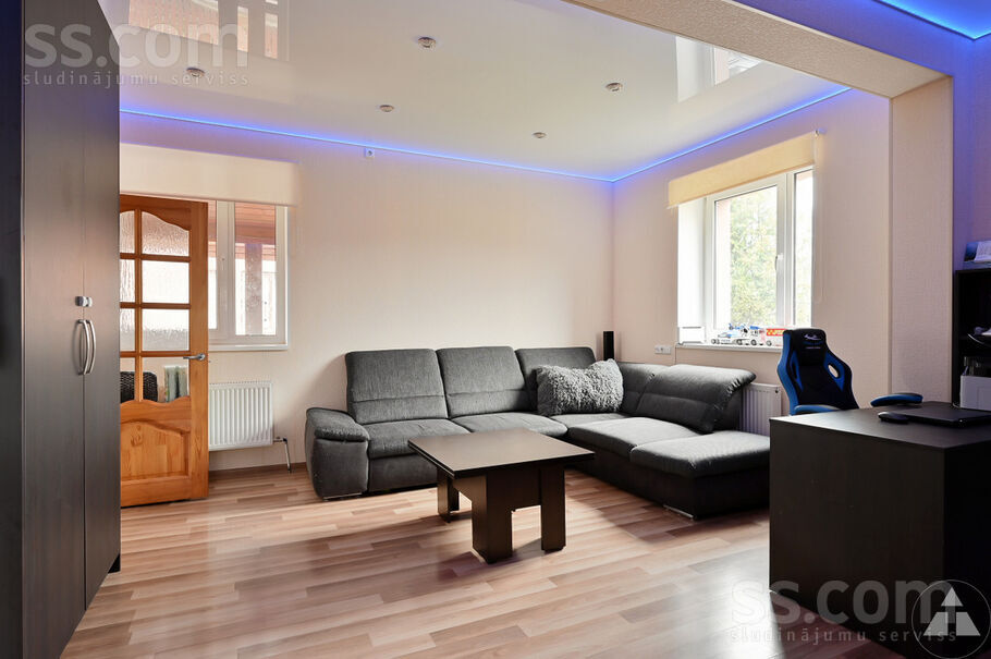 Riekstu iela, Rīgas rajons, Baloži — maja