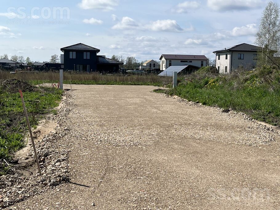 Rožu - Zvaigznāju, Mārupe, Rīgas rajons, Mārupes pag. — zeme