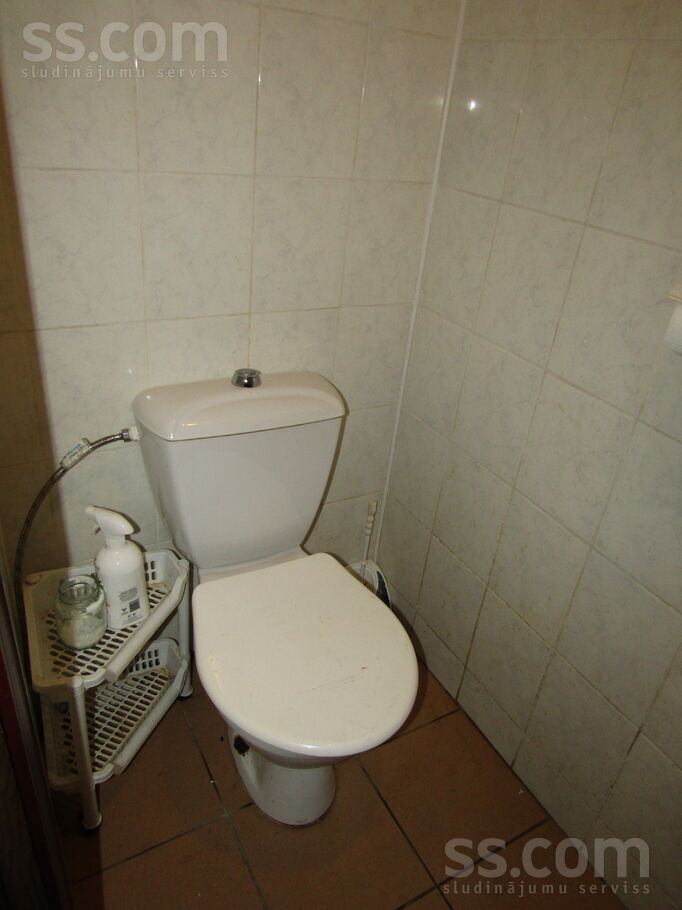 Ziedugravas iela 1, Valka un raj., Strenči — maja