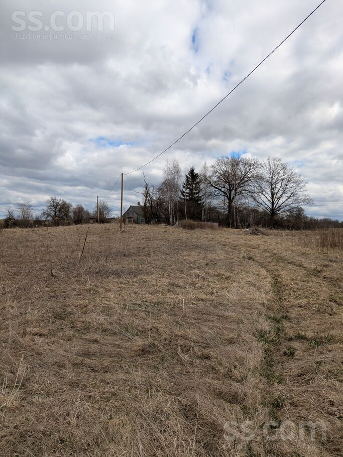 Ievinas 1, Markitanti, Daugavpils un raj., Maļinovas pag. — zeme