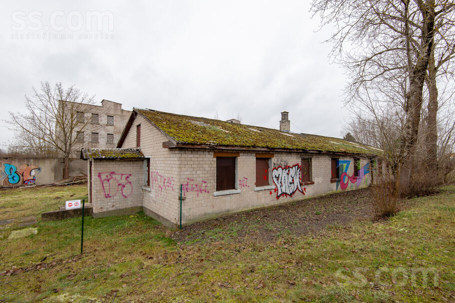 Rencēnu 12, Rīga — maja