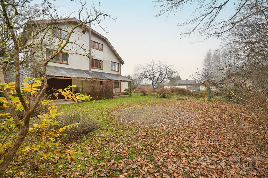 Sputņiks 64, Dāvi, Rīgas rajons, Olaines pag. — maja