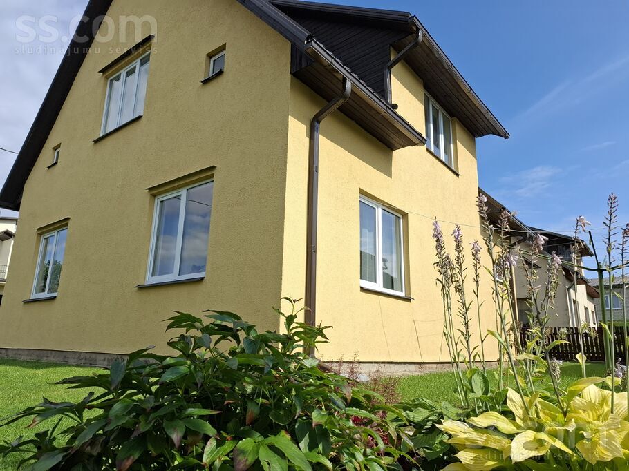 Šķūņu, Valmiera un raj., Valmiera — maja