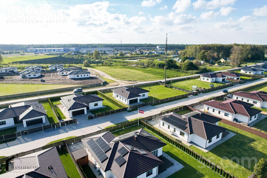 Palēju iela 5, Dreiliņi, Rīgas rajons, Stopiņu nov. — maja