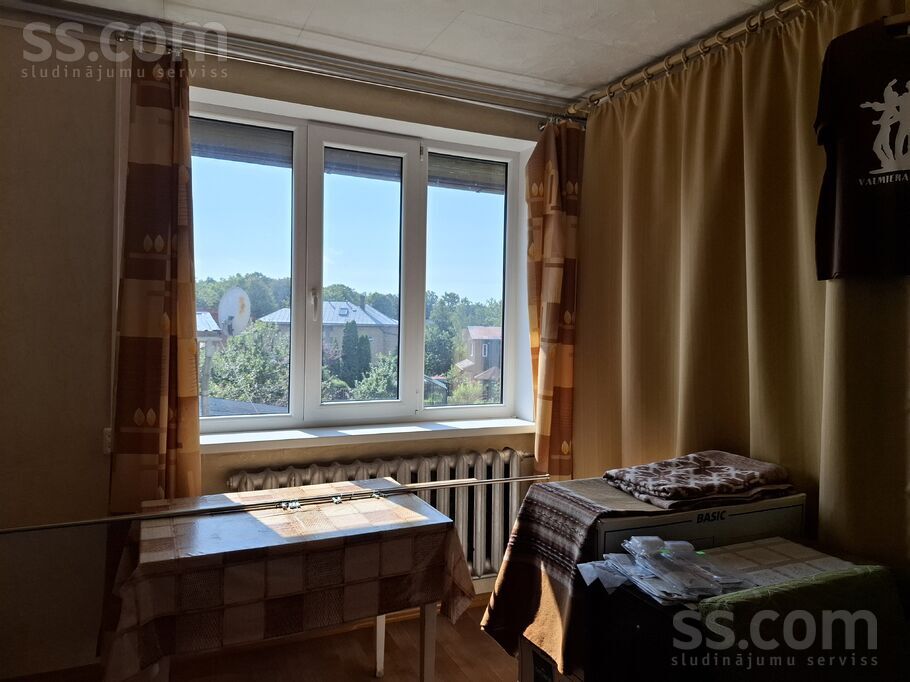 Šķūņu, Valmiera un raj., Valmiera — maja