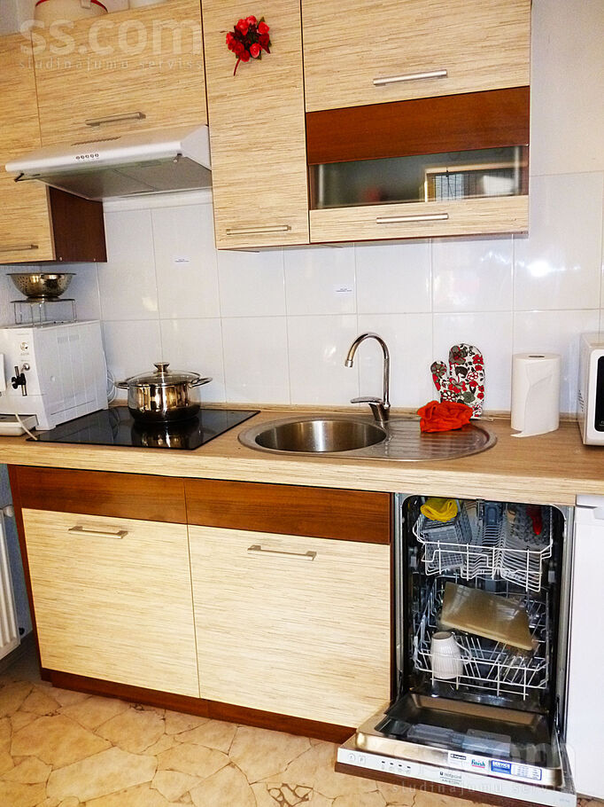 Saknu 16/18, Daugavpils un raj., Daugavpils — dzivoklis