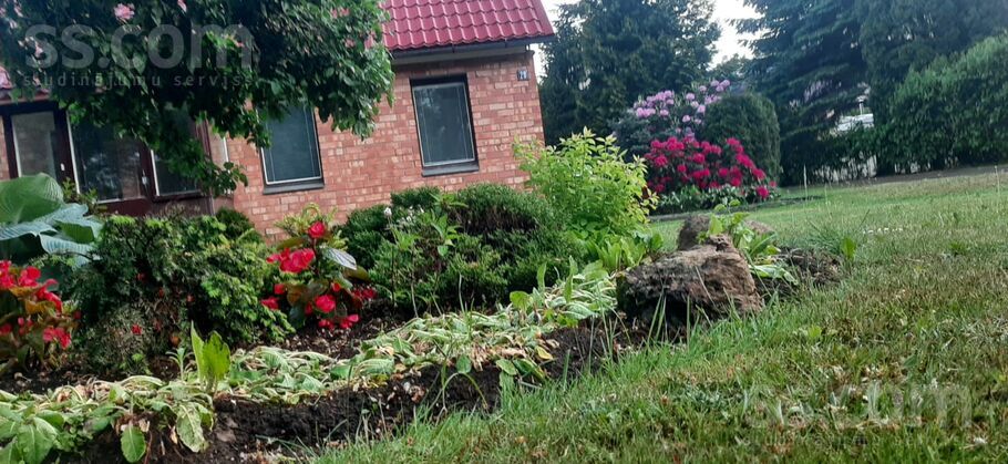 Viršu 20, Piņķi, Rīgas rajons, Babītes pag. — maja