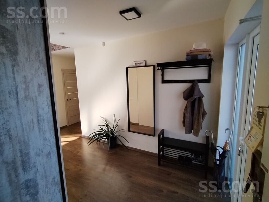 Juglas krastm., Rīga — maja