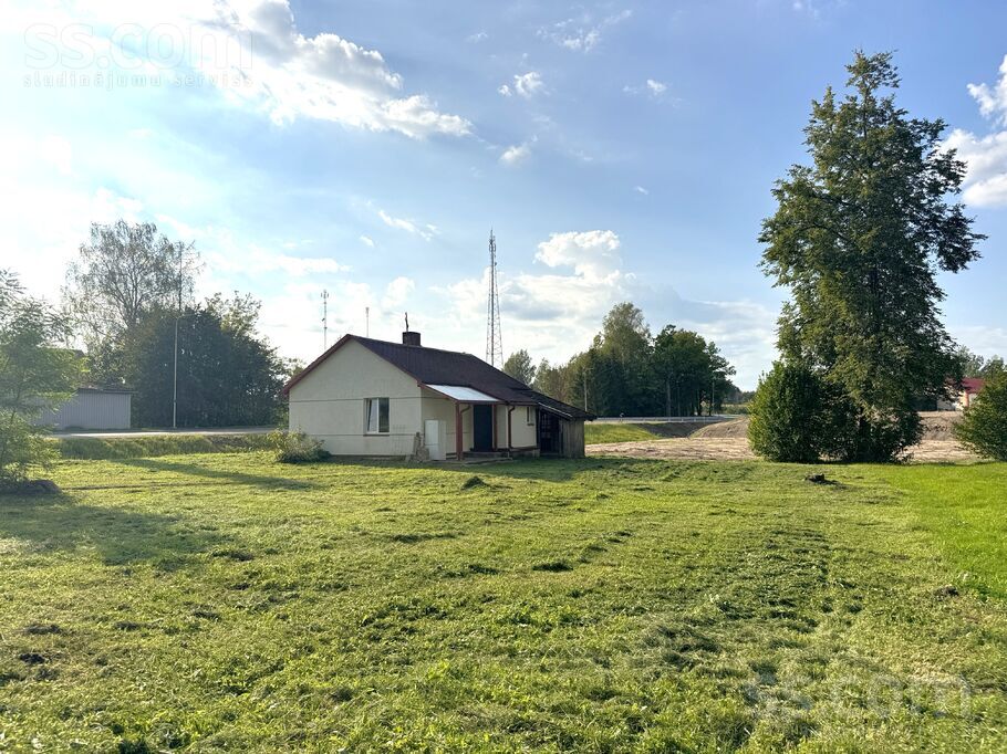 Dārziņi 1, Alsviķi, Alūksne un raj., Alsviķu pag. — maja