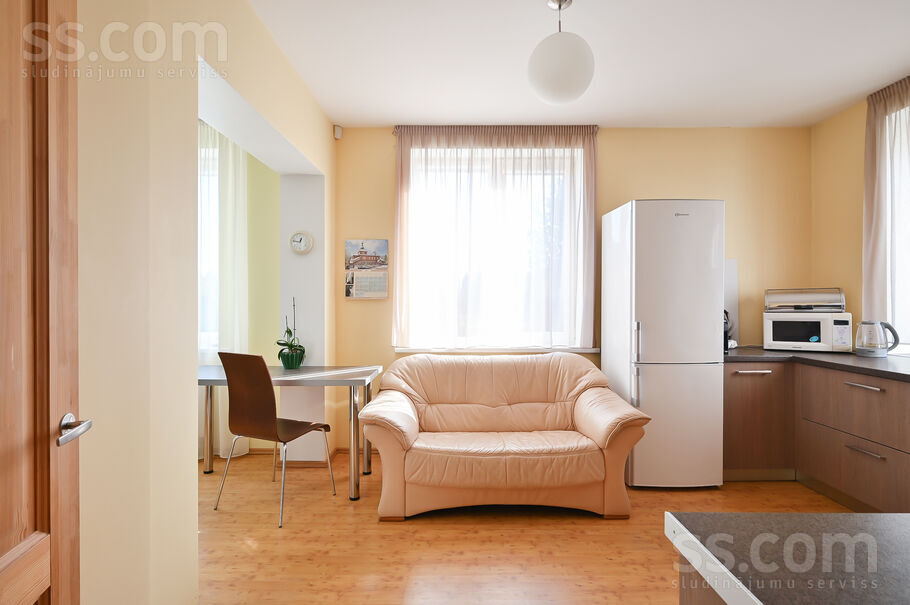 Upeņu iela 2, Rāmava, Rīgas rajons, Ķekavas pag. — maja