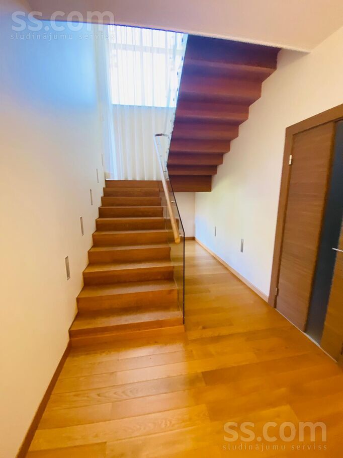 29 linia 1, Jūrmala — maja