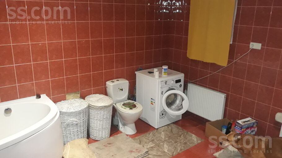 Latgales 12, Rīga — maja