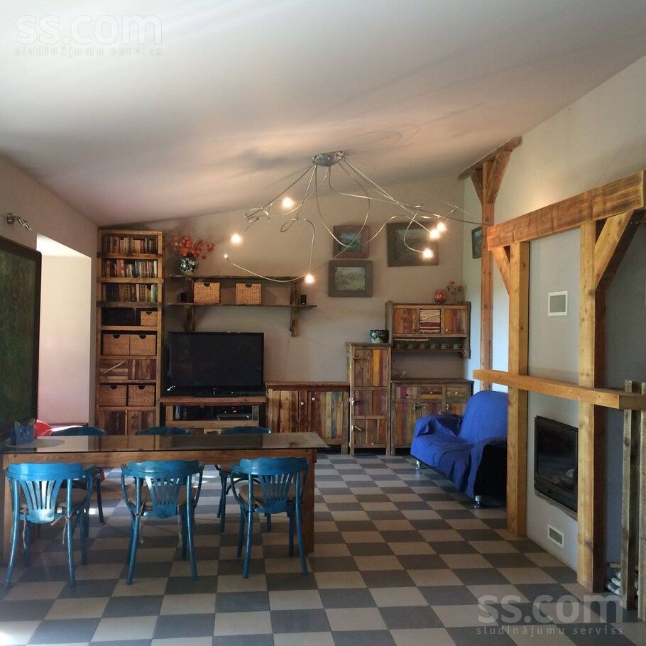 Ramanu 8, Upesciems, Rīgas rajons, Garkalnes nov. — maja