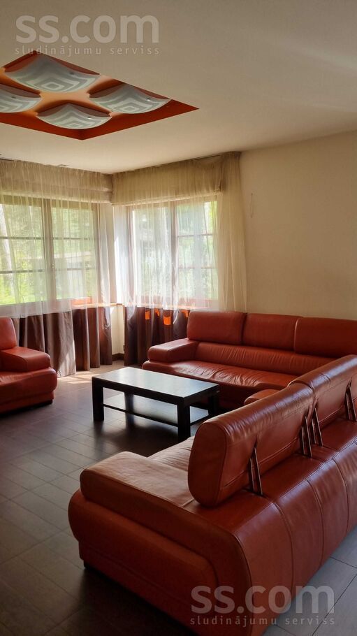 Ezeru 11, Jūrmala — maja