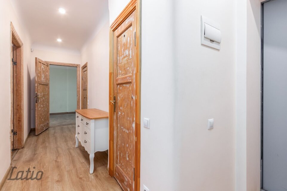 Sparģeļu iela 10, Rīga