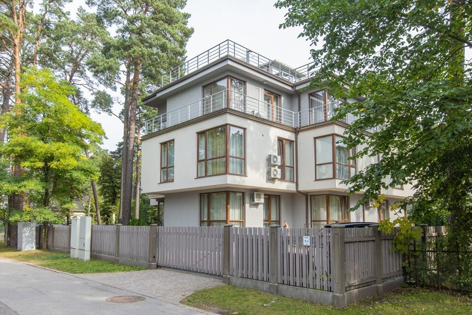 Lienes iela 36, Jūrmala