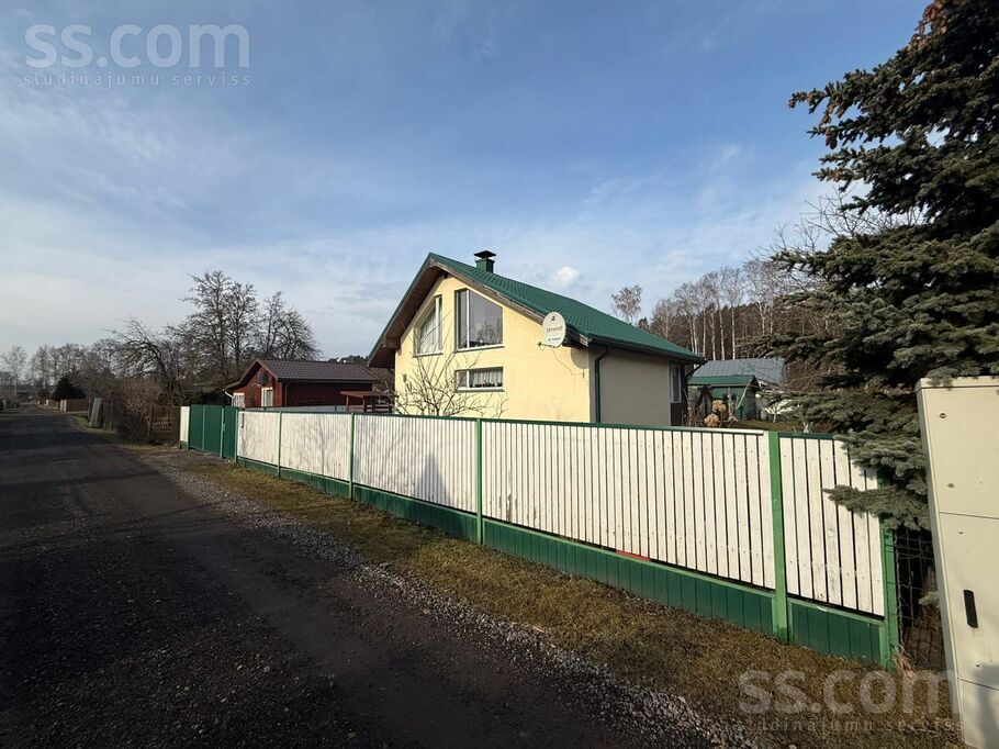 Medus iela 21, Garupe, Rīgas rajons, Carnikavas nov. — maja