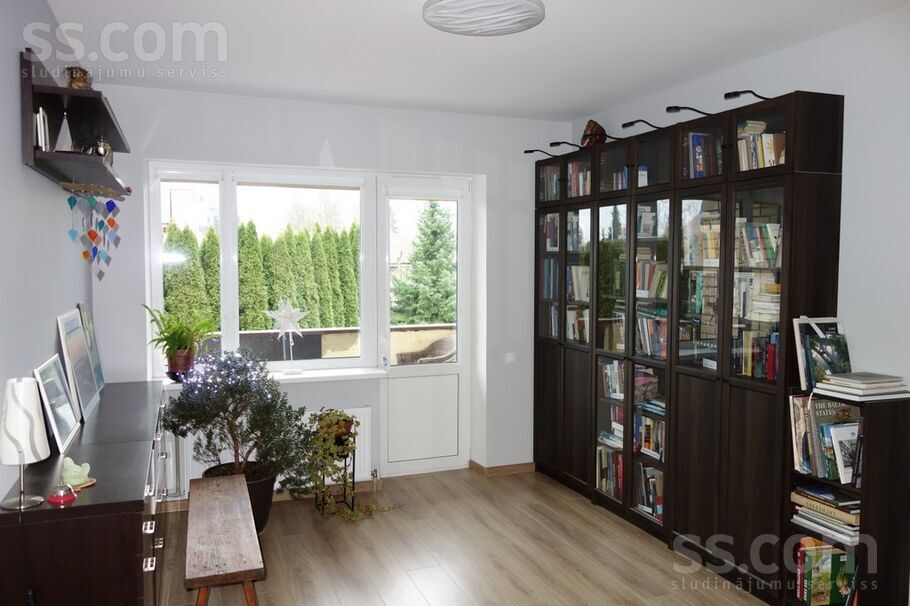 Upeņu iela 10, Rīgas rajons, Sigulda — maja