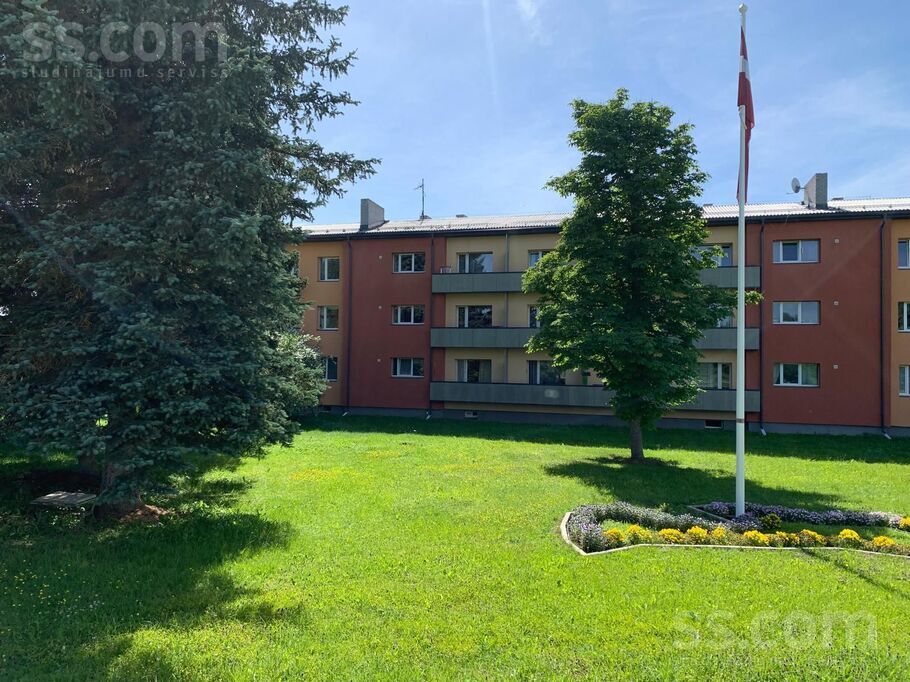 Skolas iela 7, Liepupe, Limbaži un raj., Liepupes pag. — dzivoklis