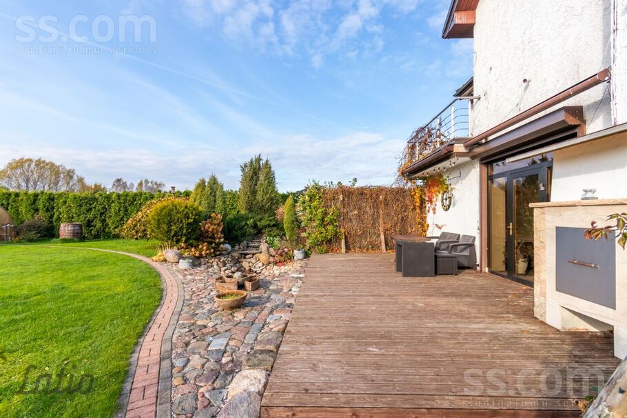 Ošu 20, Mežāres, Babītes pag. — maja