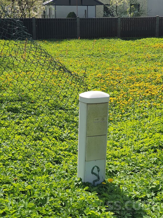 Apmetņu 2b, Rīga — zeme