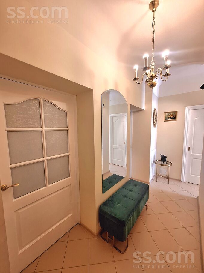 Zvaigžņu 27, Rīga — dzivoklis