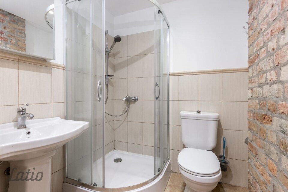 Sparģeļu iela 10, Rīga