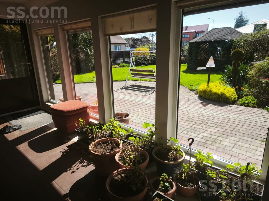 Ābeļu 3, Liepāja un raj., Liepāja — maja