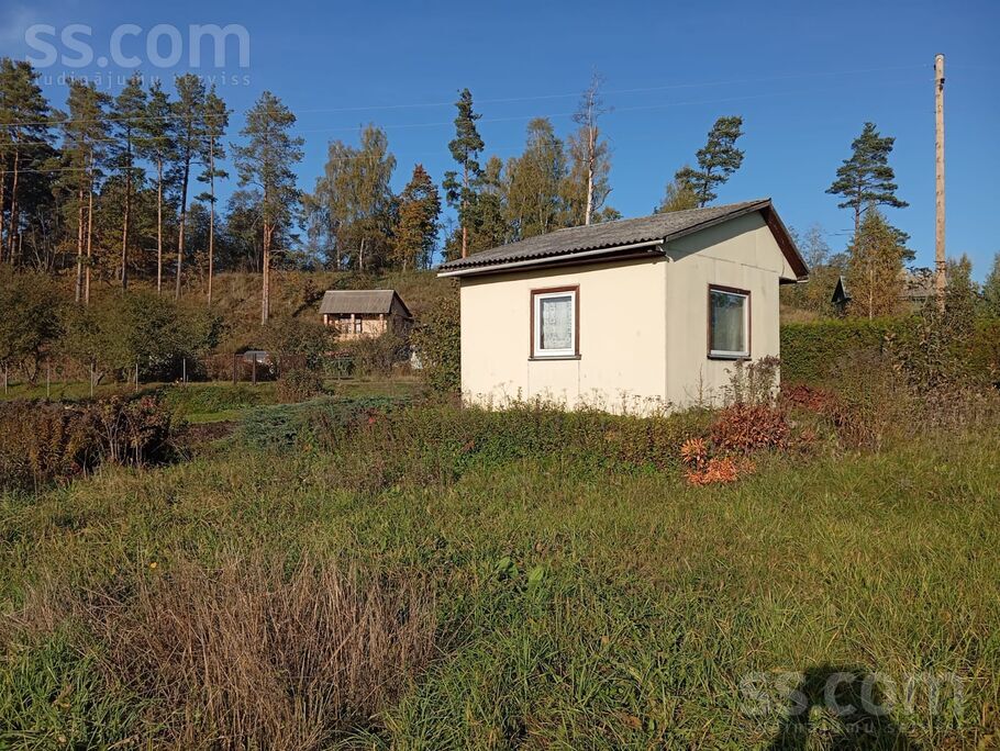 Ievini 1, Ludza un raj., Ludza — maja