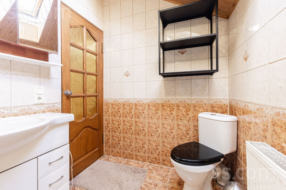 Indriķa Ovekas, Katlakalns, Rīgas rajons, Ķekavas pag. — maja