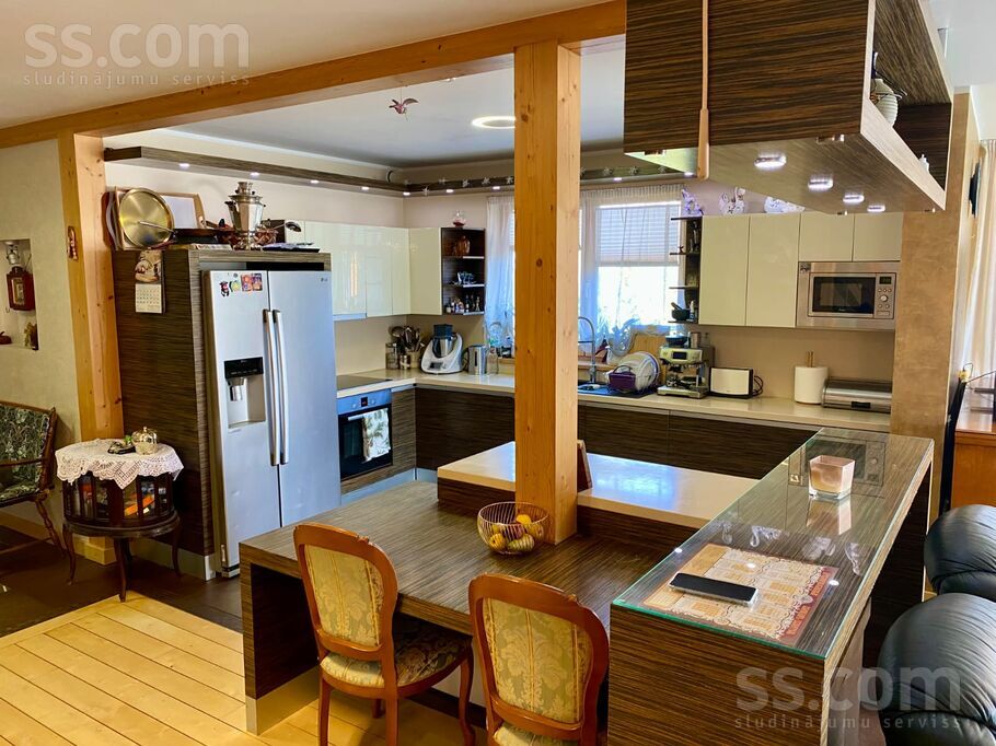 Rēzijas 1, Lidosta "Rīga", Rīgas rajons, Mārupes pag. — maja