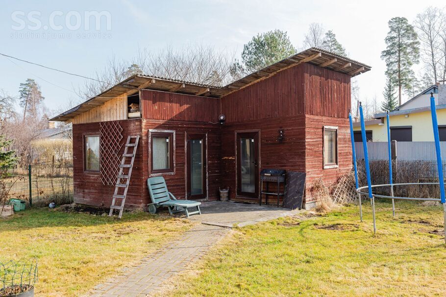 Liepupes iela 16, Rīgas rajons, Saulkrasti — maja