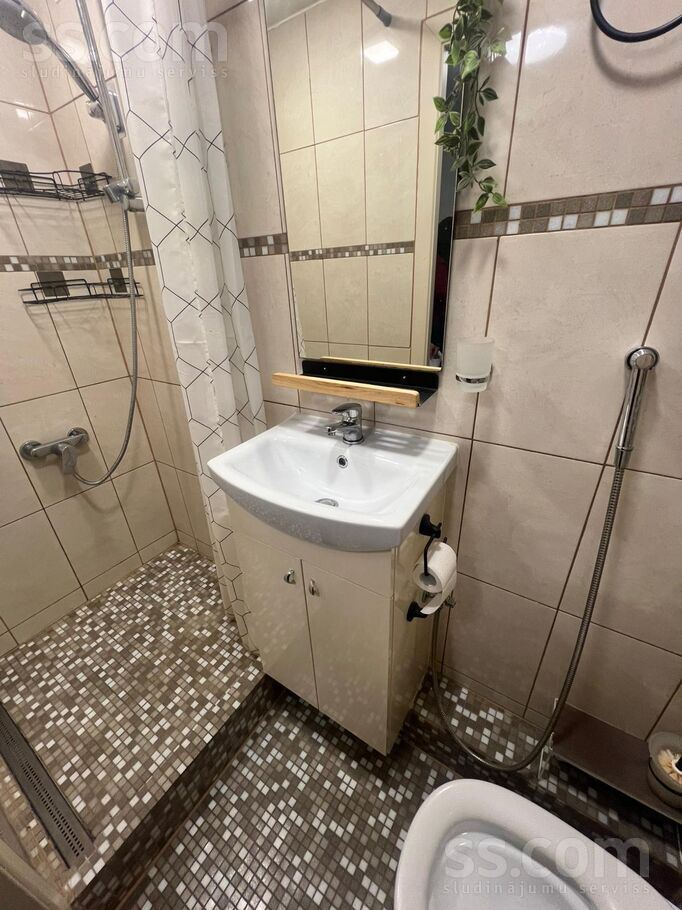 Burtnieku 33, Rīga — dzivoklis