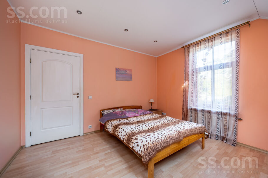 Meža prospekts 61, Jūrmala — maja